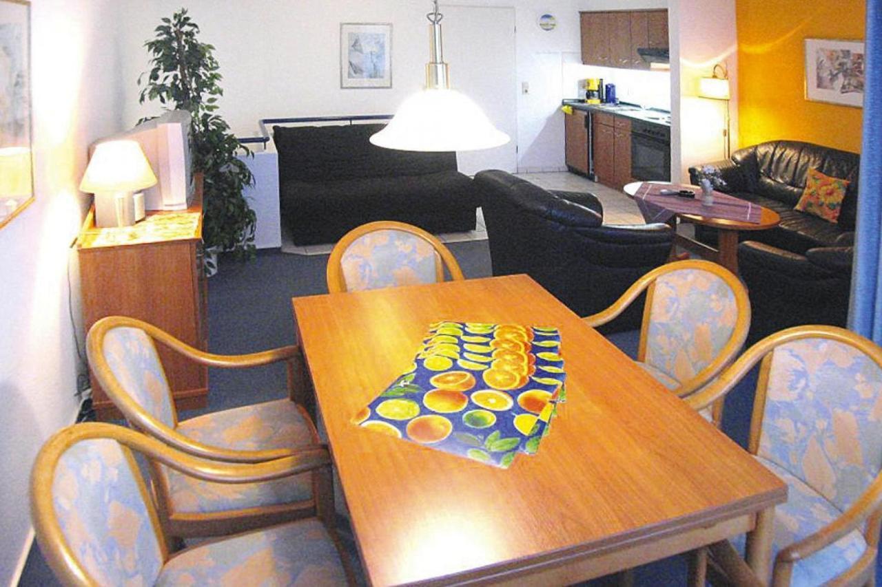 Apartment In Cuxhaven With A Shared Pool Екстериор снимка