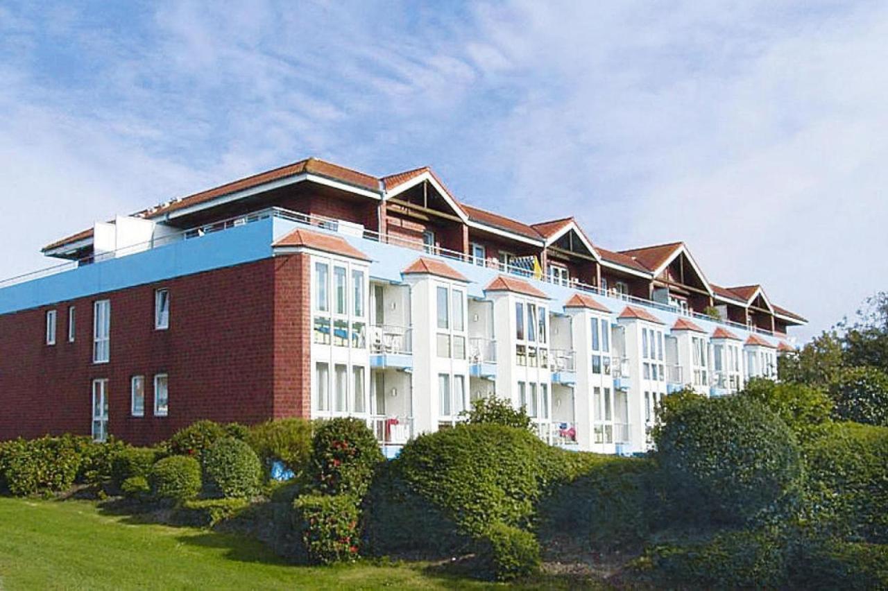 Apartment In Cuxhaven With A Shared Pool Екстериор снимка