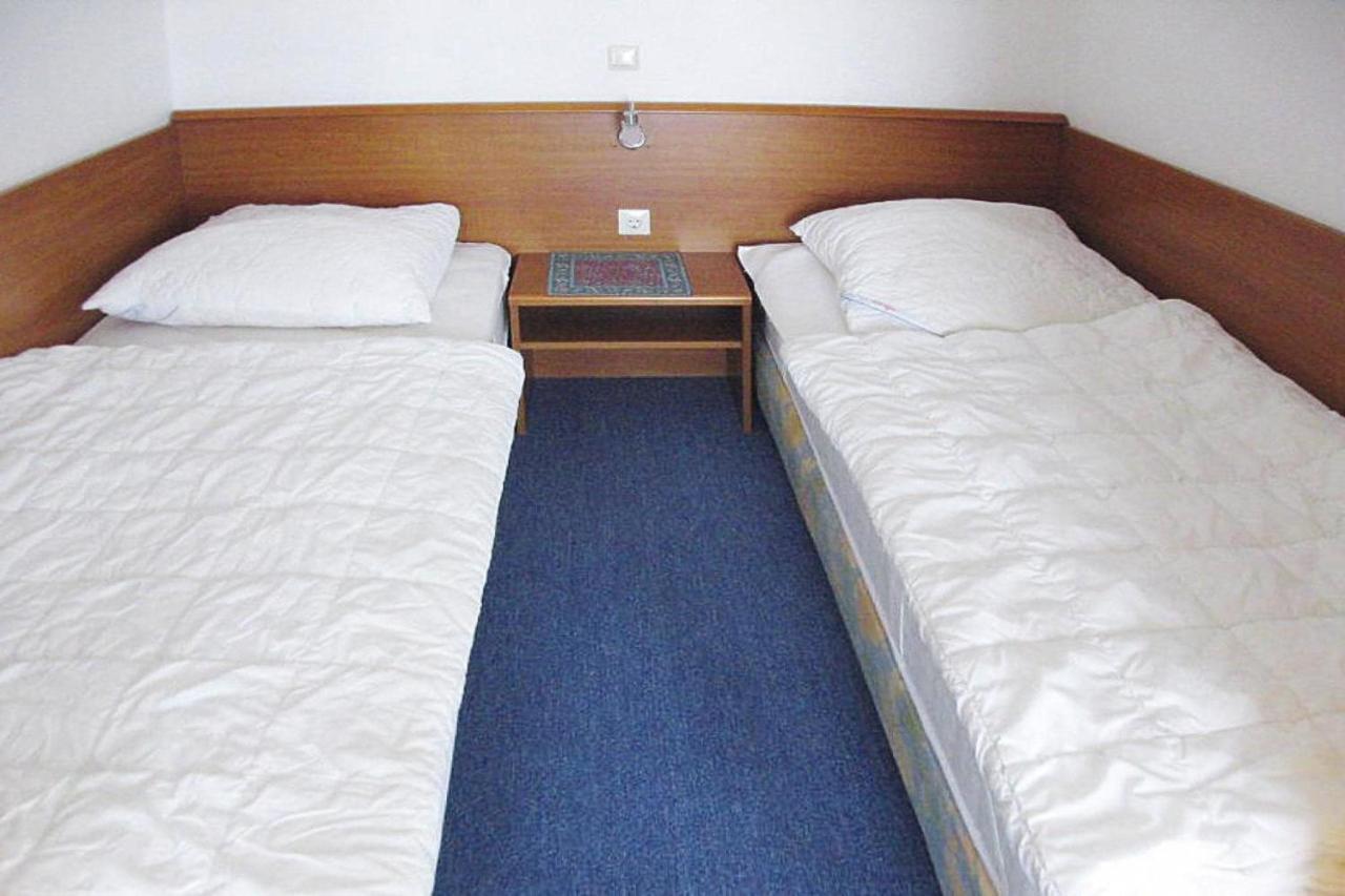 Apartment In Cuxhaven With A Shared Pool Екстериор снимка