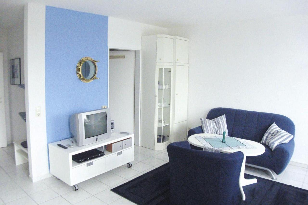 Apartment In Cuxhaven With A Shared Pool Екстериор снимка